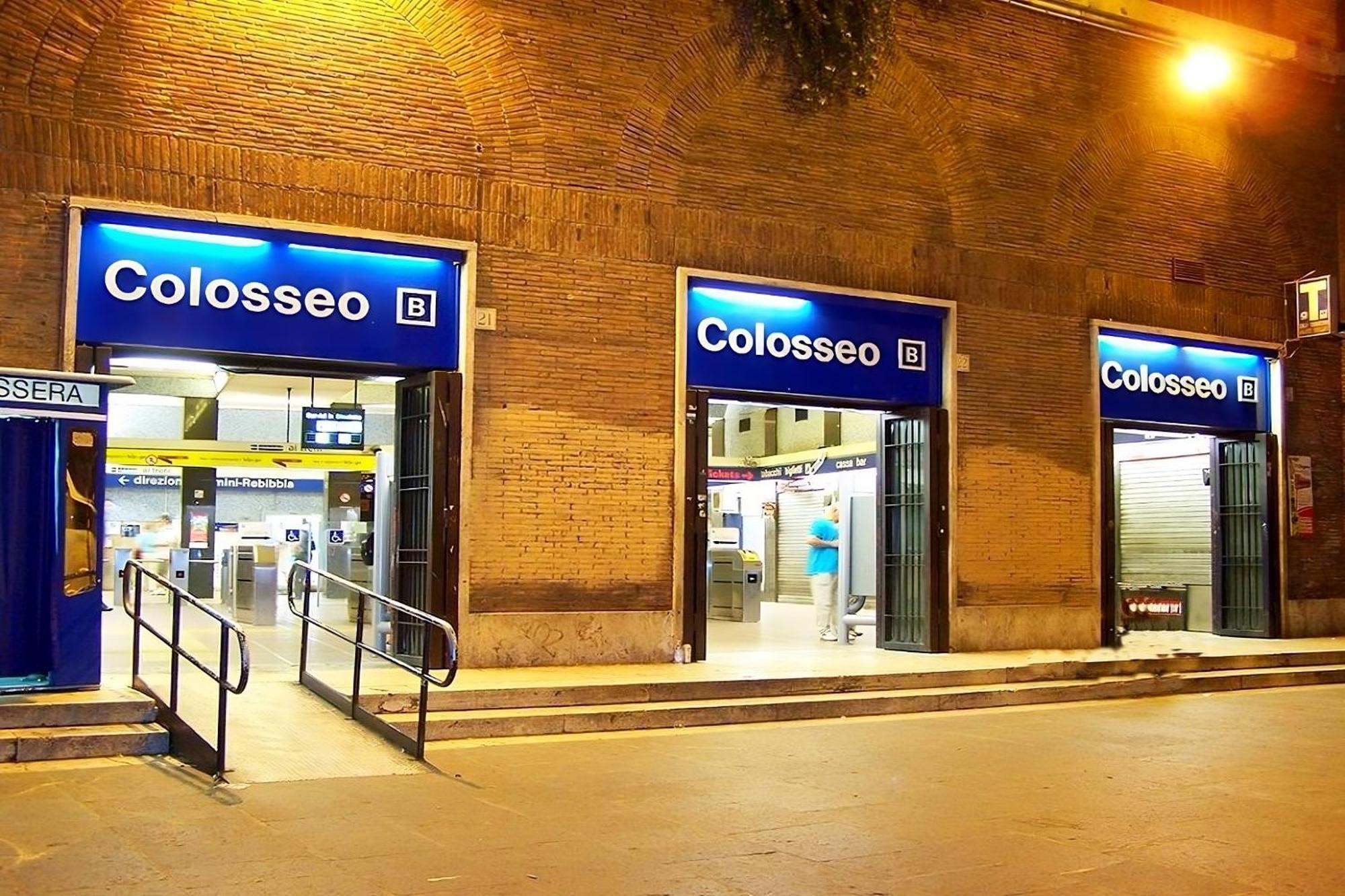 Vacanze Romane Colosseo Apartment Buitenkant foto